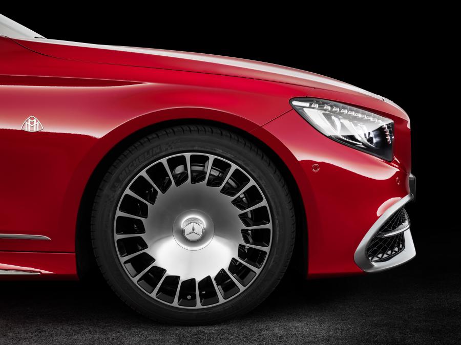  Mercedes-Maybach S650 Cabriolet 2017 года  (фото 8 из 43)